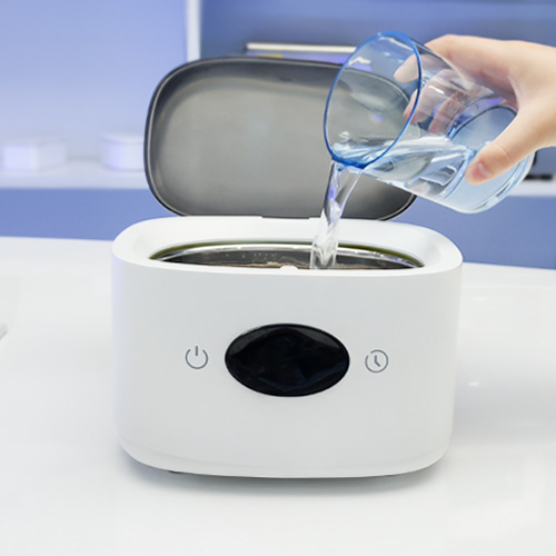 <div style='text-align: center;'><em><strong>Paso 1</strong></em></div>